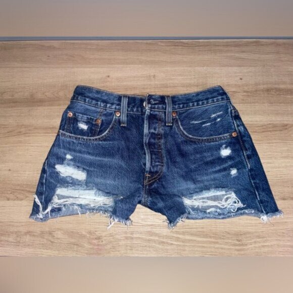 Levi Denim Short Shorts - Picture 1 of 6